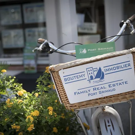 アパート Bright Duplex In The Heart Of Port 1 グリモー