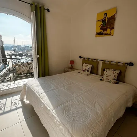 Bright Duplex In The Heart Of Port 1 グリモー