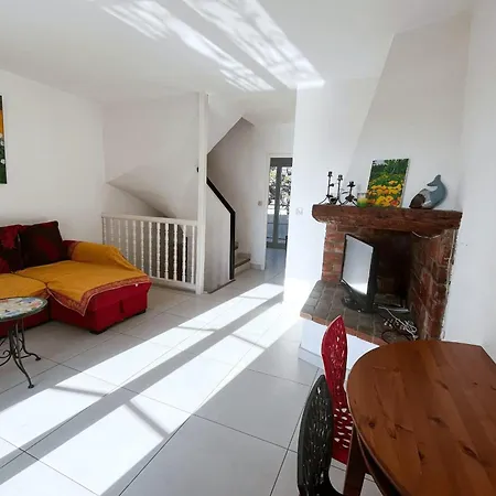 Bright Duplex In The Heart Of Port 1 アパート
